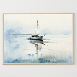 K&ouml;nnte beinhalten: Ein Aquarellbild eines Segelboots auf einem ruhigen Gew&auml;sser. Das Segelboot ist wei&szlig; mit einem braunen Mast und Segeln. Das Wasser ist hellblau und der Himmel ist hellgrau.