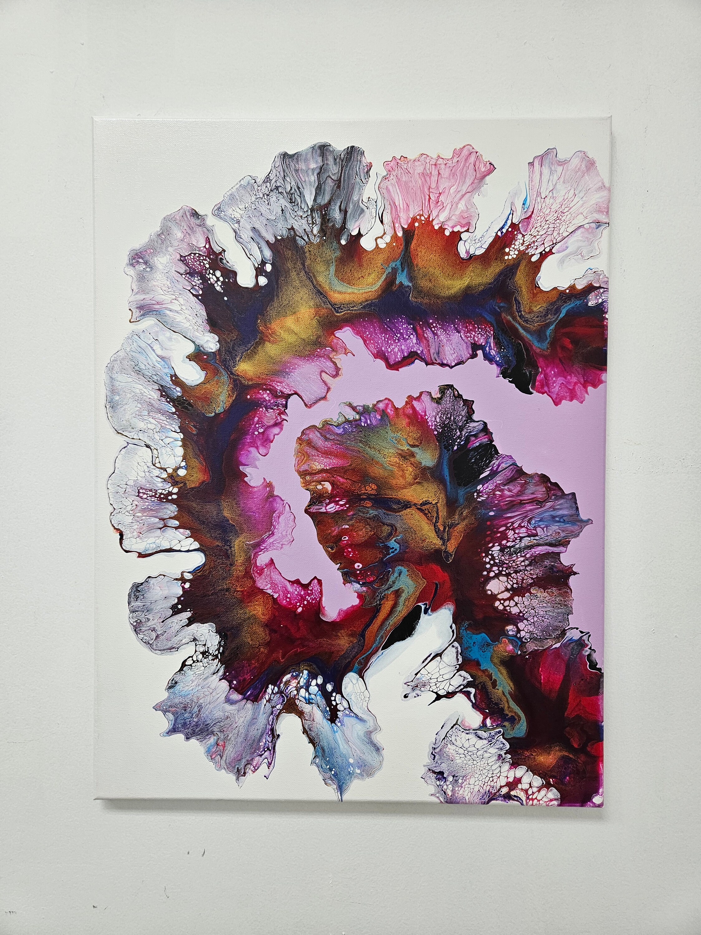 キャンバスに描かれたアクリル画 18