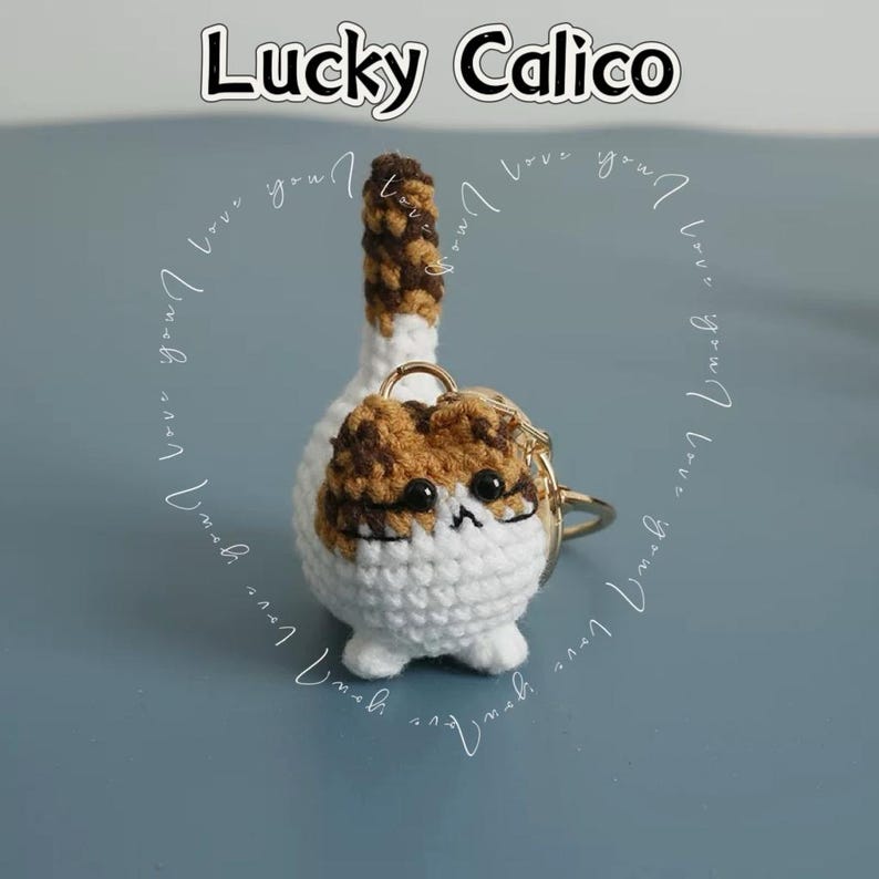 Handmade Crochet Cat Keychain – Chubby Kitty Keyring, Soft Amigurumi Cat Charm, Cute Gift for Cat Lovers lucky calico