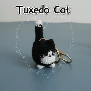 Handmade Crochet Cat Keychain – Chubby Kitty Keyring, Soft Amigurumi Cat Charm, Cute Gift for Cat Lovers tuxedo cat