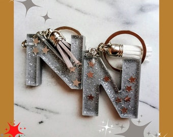 Resin epoxy keychain letters with glitter and stars in silver, silver keyring, personalized handmade initials, secret Santa christmas gift