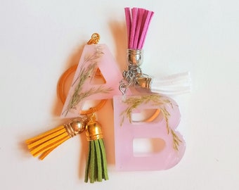 Resin epoxy keychain with wild grasses in pink, letters A-Z, keyring silver or gold, personalized handmade initials