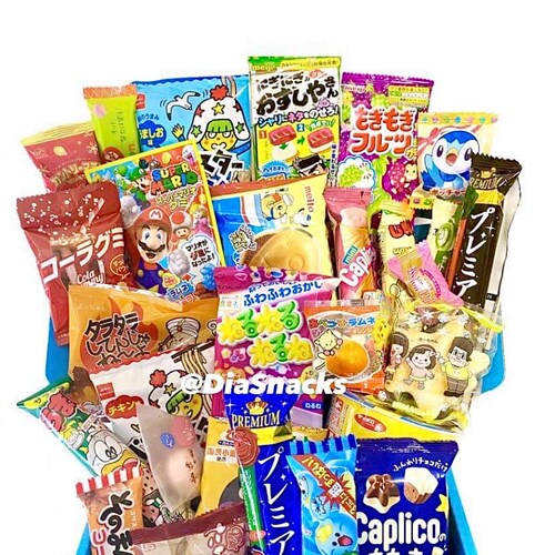 50 pièces boîte à collations japonaise exotique asiatique Dagashi boîte à bonbons ramen + boissons collations coréennes Mochi et ramunes