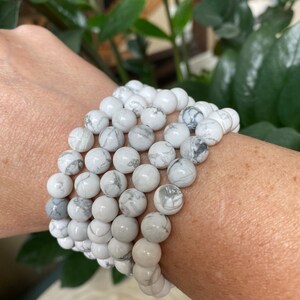 Howlite Bracelets | 8mm