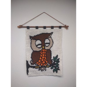 Vintage 1970s Caron Latch Hook Yarn Sleepy Owl Rug Wall Hanging, Wood Dowel Rod