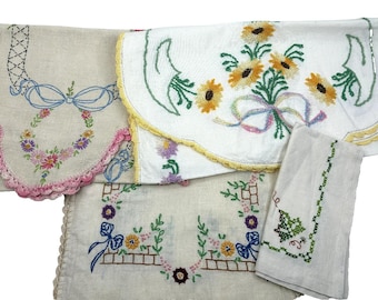 Vintage Gestickte Tischkommode Läufer Lot Florale Häkelborte Handwerk Upcycle