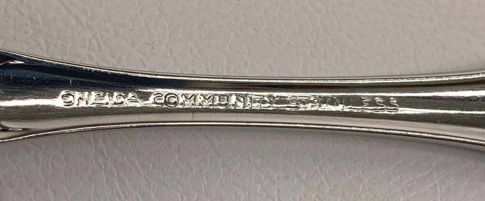 Oneida Community Brahms Stainless Flatware 4 Dinner Forks 71/4 Betty