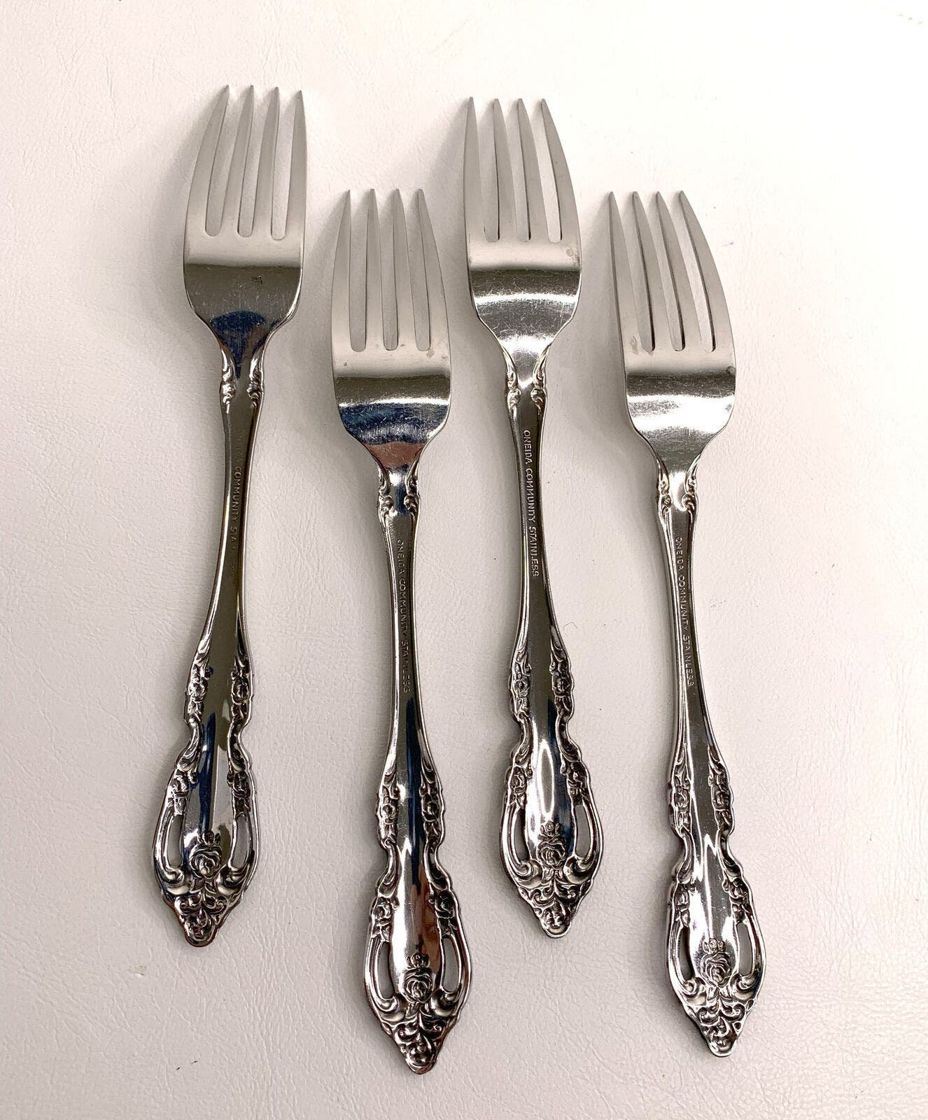 Oneida Community Brahms Stainless Flatware 4 Dinner Forks 71/4 Betty