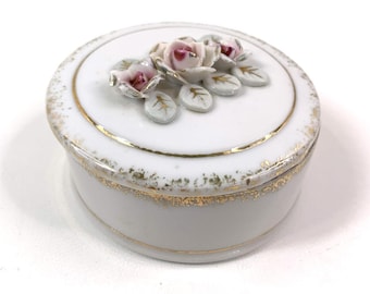 Vintage hartvorm lavendel bloemen Snuisterijdoosje Cottage Core 3D verhoogde rozen