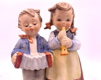 希少 ヴィンテージ フンメル磁器フィギュア ヴィンテージ ゲーベル フンメル磁器フィギュア：ドイツ製ボーン