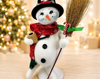 Annalee Classic Snowman Doll Pipe Broom 2006 Pot Belly Christmas Holiday Vintage 9"
