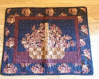 Edredón vintage hecho a mano con diseño de cesta de flores para colgar en la pared, 66 x 81 cm, estilo cottagecore