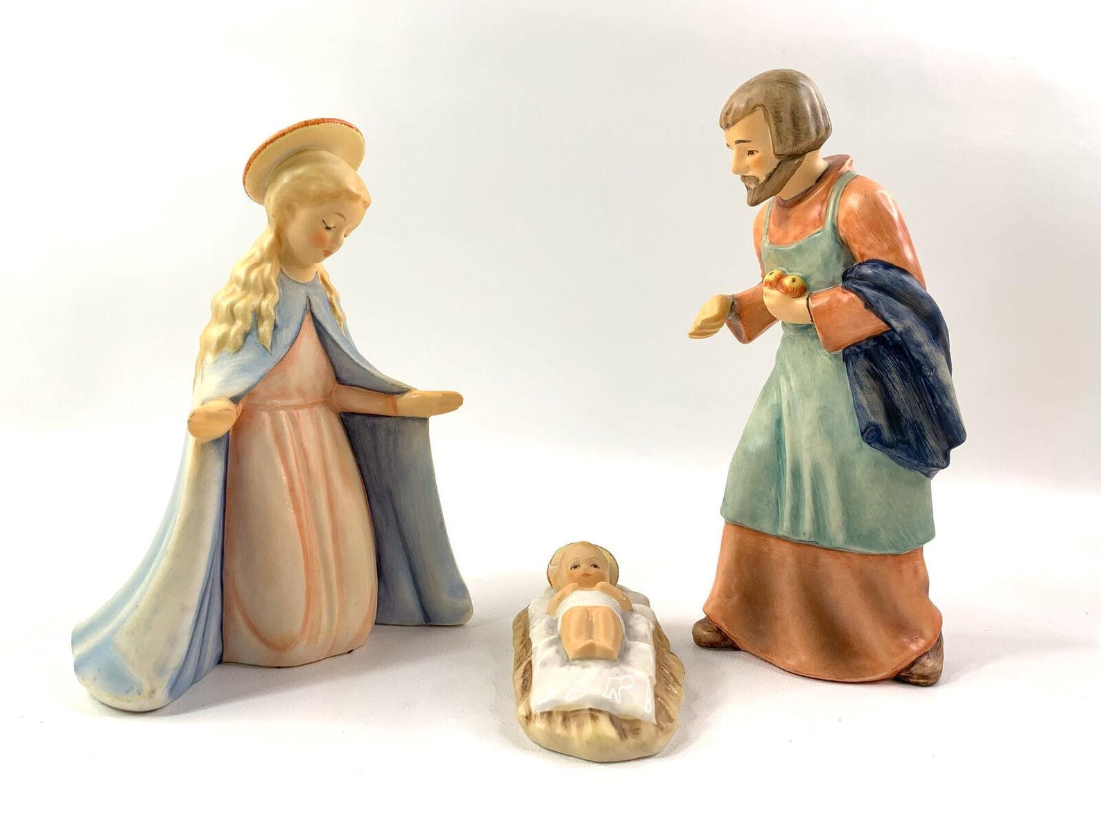 Goebel Hummel Holy Family Nativity Jesus Mary Joseph Figurines Christianity