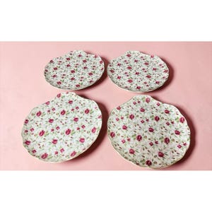 4 Lefton China Rose Chintz Snack Dessert Plates Gold Accents Shell Shape 637 VTG