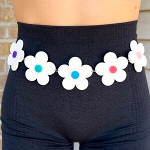 Daisy Belt (festival belt, rave belt, rave kandi, flower belt, festival accessory, festival jewelry, rave jewelry, 70s accessory, EDC)