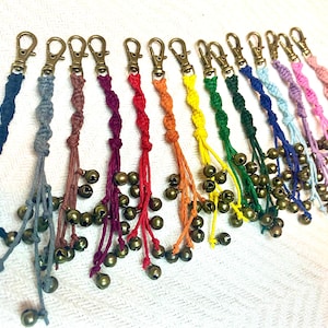 Mini häxklockor - Klocknyckelring, häxnyckelring, mini häxklockor, häxberlocker, häxväskberlocker, mini häxklockor, begåvad häxa