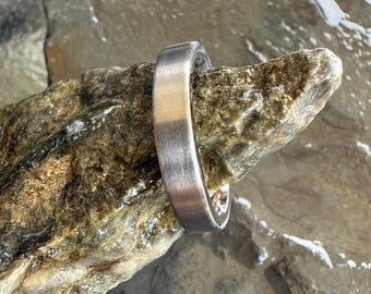 4 mm titanring: Minimalistisk vigselring