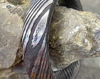 6mm Damascus Steel Ring - Wedding Band, Engagement Ring, Unique Gift for Him or Her, Handcrafted Modern Ring