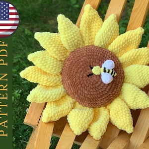 Crochet plush pillow sunflower and bee pattern PDF - plushie amigurumi pattern