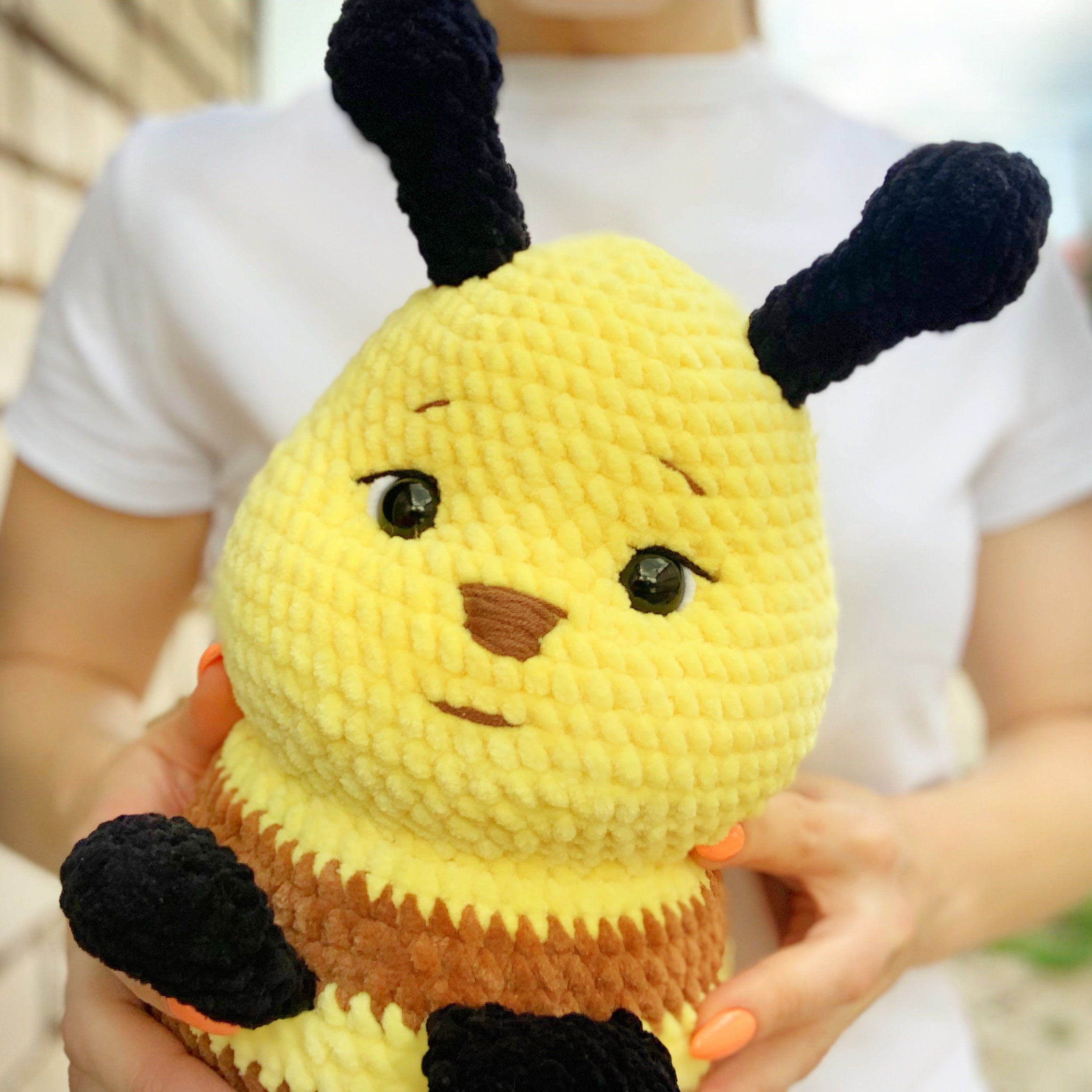 Crochet Bee Plush Pattern PDF - Plushie Amigurumi Pillow - Etsy