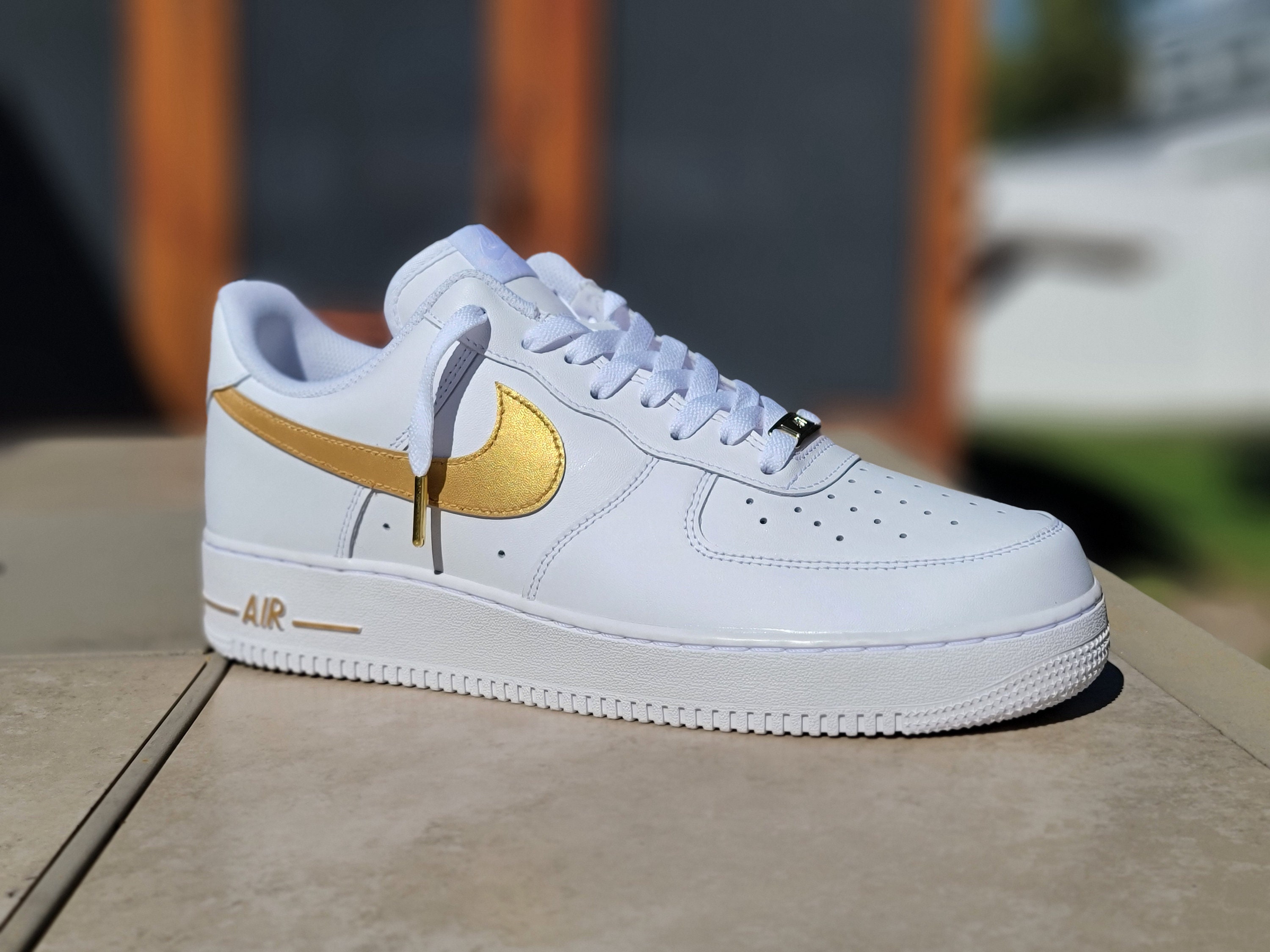 air force 1 low white gold