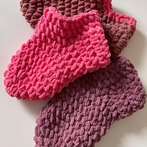 Cuddly socks/house socks/slippers: warm crocheted socks/bed socks, each pair is unique - finally warm feet in bed or on the couch