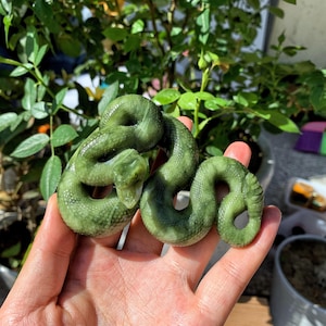 3.8“ Natural Green Jade Snake,Quartz Crystal Snake,Snake Sculpture,Home Decor,Mineral Specimen,Crystal Chakra,Crystal Heal,Crystal Gifts 1pc
