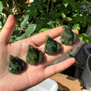 1,3 &quot;natürlicher grüner Jade-Frosch, Quarzkristallfrosch, Frosch-Schnitzerei, Kristalltier, Mineralprobe, Wohnkultur, Reiki-Heilung, Kristallgeschenke