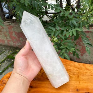 1.88kg Natural Clear Quartz Obelisk,Crystal Wand Point,Mineral Specimen,Crystal Tower,Home Decor,Reiki Healing,Crystal Gift,Energy Crystal