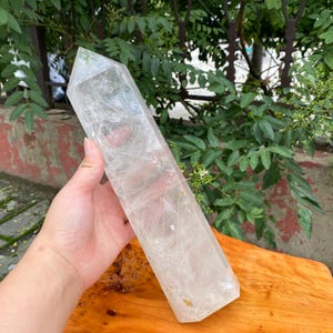 1.87kg Natural Clear Quartz Obelisk,Crystal Wand Point,Mineral Specimen,Crystal Tower,Home Decor,Reiki Healing,Crystal Gift,Energy Crystal