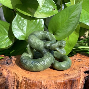 2.8“ Natural Green Jade Snake,Quartz Crystal Snake,Snake Sculpture,Home Decor,Mineral Specimen,Crystal Chakra,Crystal Heal,Crystal Gifts 1pc