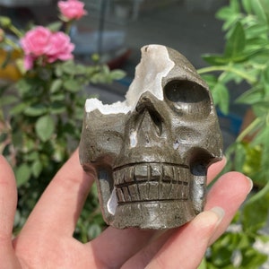 360g Natural Calcite Crystal skull,Hand Carved Skull,Crystal Skull,Reiki Healing Statue Collection,Mineral Specimen,Home decor,Crystal Gift