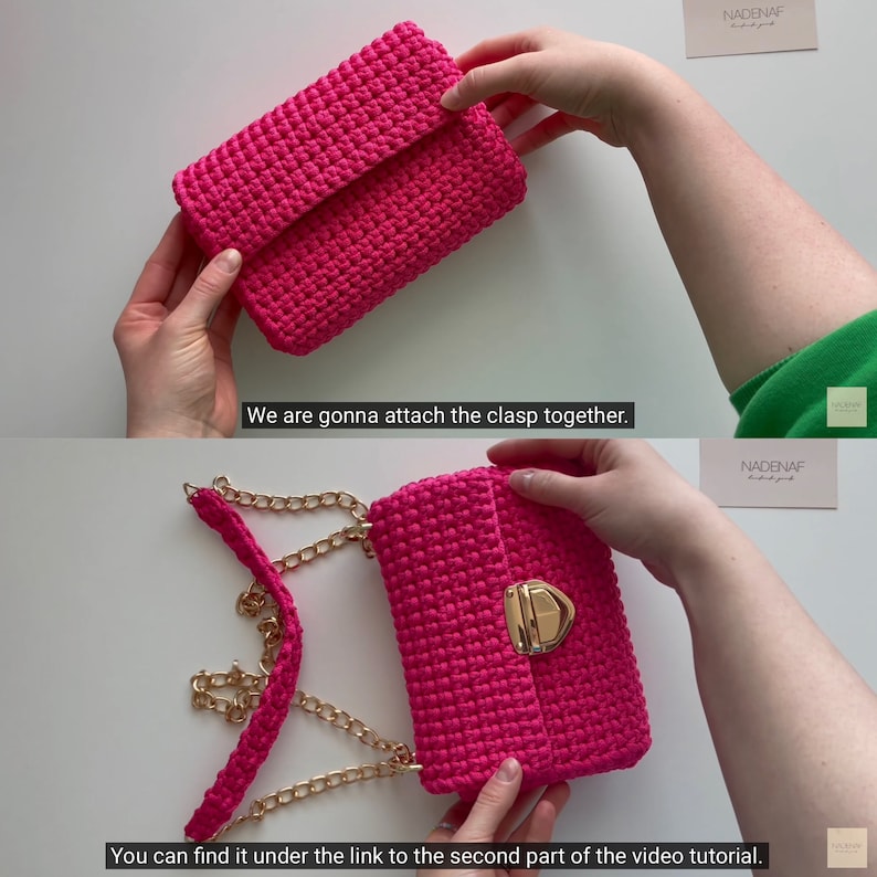K&ouml;nnte beinhalten: Eine leuchtend pinke geh&auml;kelte Handtasche mit rechteckiger Klappe und einem goldfarbenen Metallverschluss. Die Tasche hat einen passenden geh&auml;kelten Riemen, der mit einer goldfarbenen Metallkette kombiniert ist. Der Text auf dem Bild lautet: We are gonna attach the clasp together. You can find it under the link to the second part of the video tutorial.