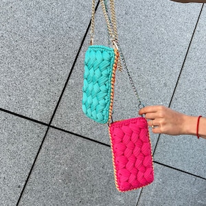 Phone bag crochet pattern, festival bag video tutorial, mini phone pouch, small phone accessories, diy crafts, english PDF file image 4