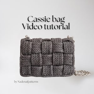 Crochet bag pattern, video tutorial, step by step pattern, high fashion purse, diy crocheted purse, unique design, t-shirt yarn fashion