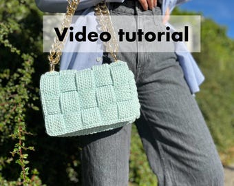 Video tutorial per realizzare una borsa all'uncinetto: pochette