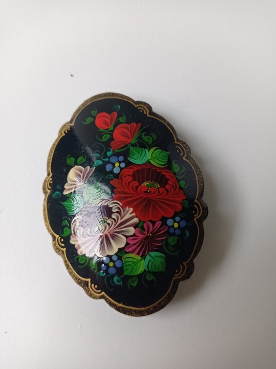 Vintage Russian Lacquer Brooch-Hand Painted-Signe… - image 3