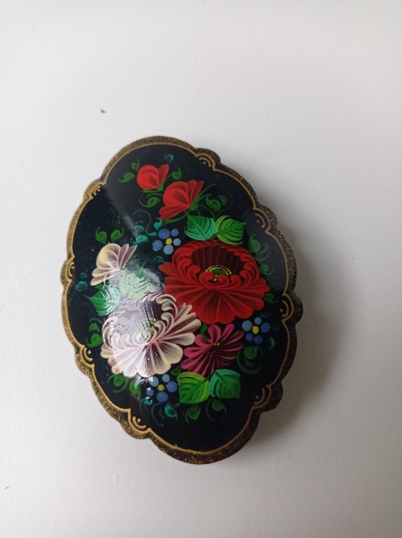 Vintage Russian Lacquer Brooch-Hand Painted-Signe… - image 4
