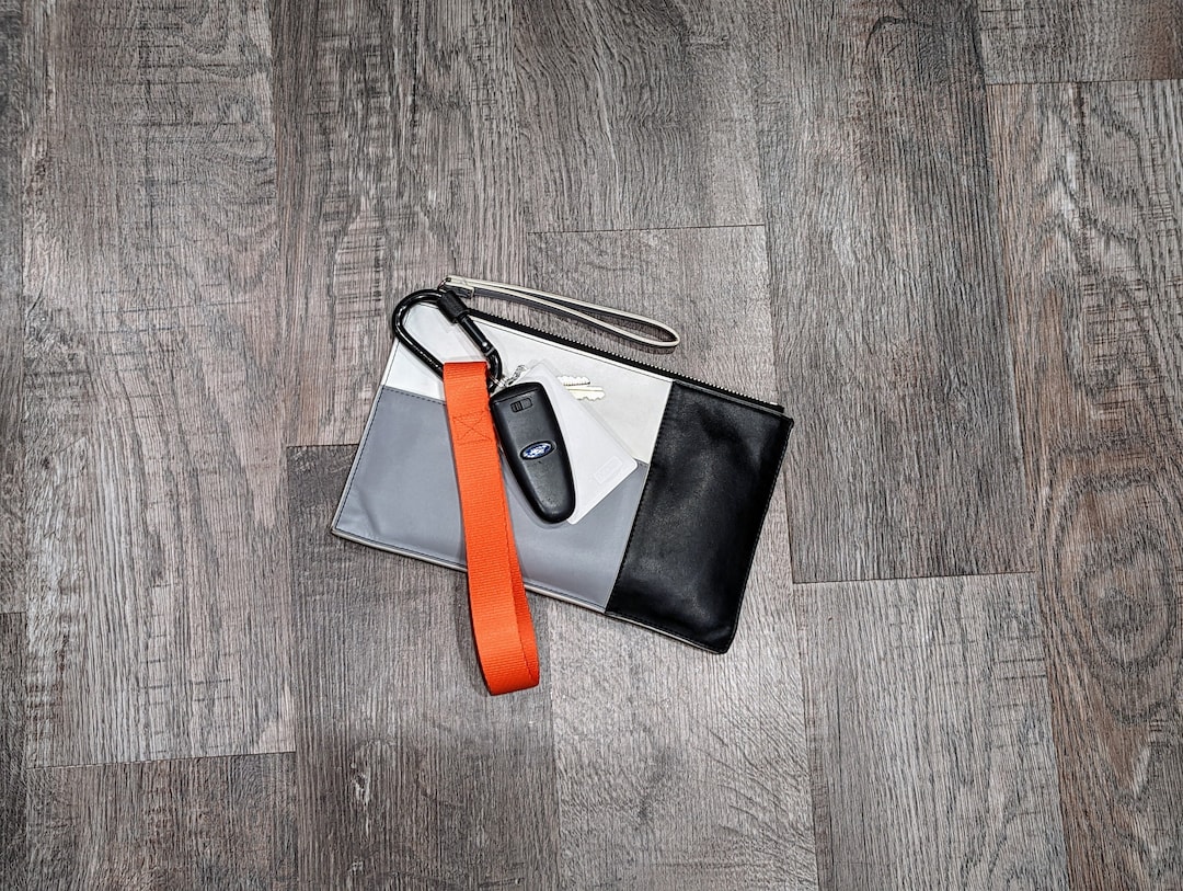 Toddler Hands Free Safety Device Wrist Strap Helping Etsy