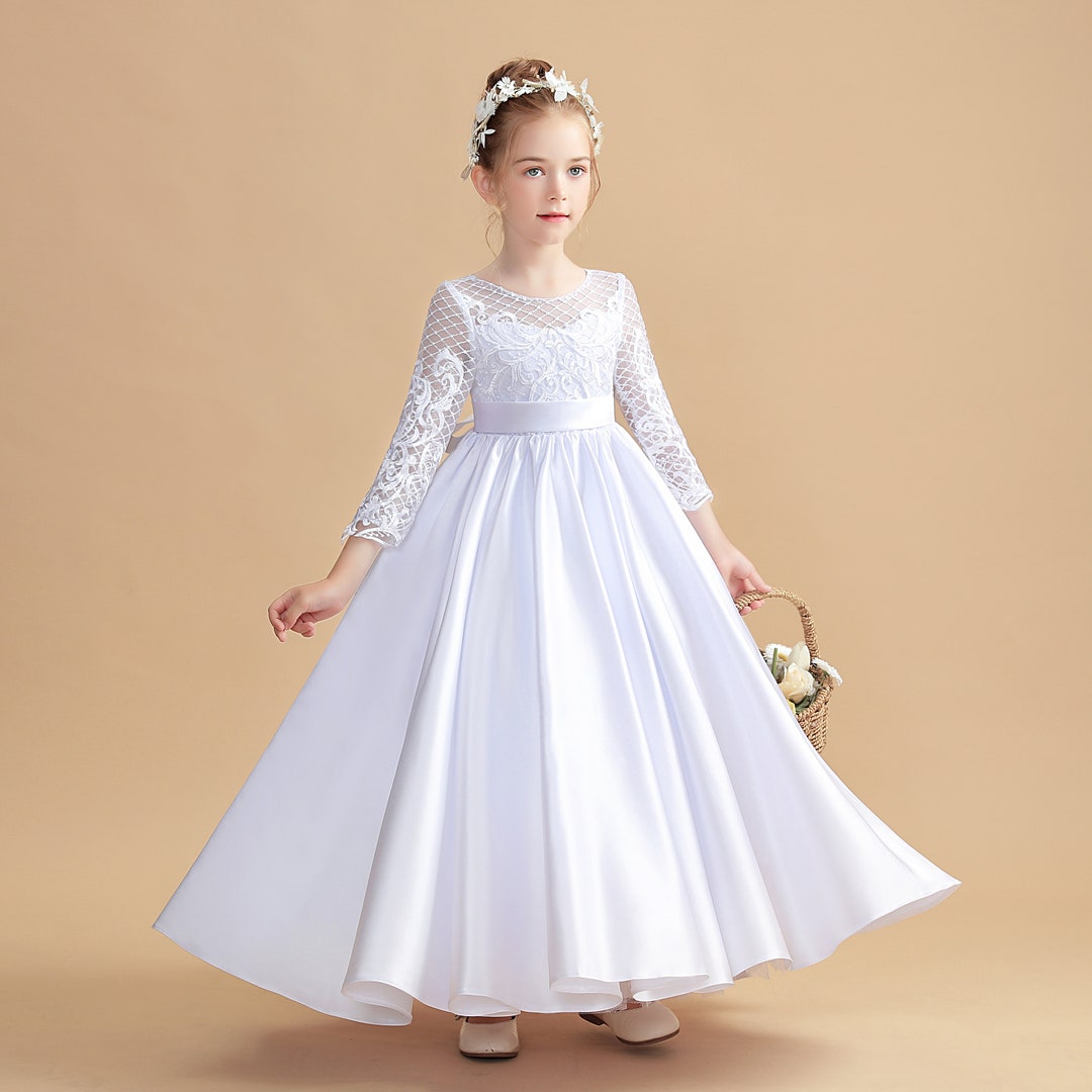 2021 Simple Ball Gown Flower Girl Dress With Lace Appliques, Cap Sleeves,  Puffy Back, Bow Perfect For First Communion And Baby Girls Parties From  Fengxiziwu, $51.49 | DHgate.Com