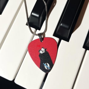 Queens of the Stone Age | Guitar pick necklace