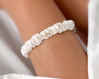 Bridal garter silk, Wedding garter, Beaded wedding garter, Saten garter, Thin bridal garter, white wedding garter silk