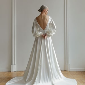 Robe de mariée ivoire, robe de mariée Aline, robe de mariée élégante, robe de mariée en soie, robe de mariée sexy, robe de mariée minimaliste image 5