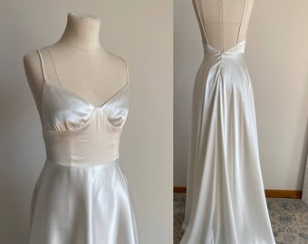 Casual wedding dress Minimalist wedding dress Silk wedding dress Simple wedding dress Satin wedding dress Sleeveless bridal dress