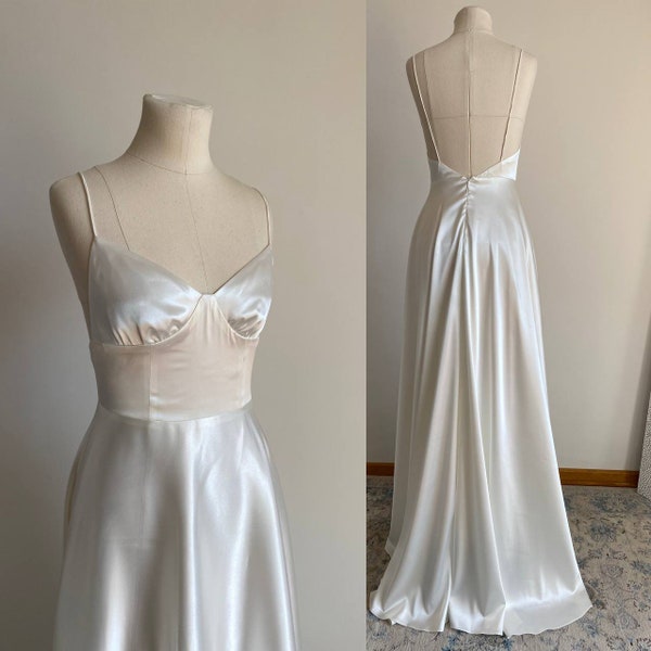 Casual wedding dress Minimalist wedding dress Silk wedding dress Simple wedding dress Satin wedding dress Sleeveless bridal dress