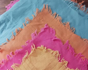 4 Pastel cotton napkins 17"