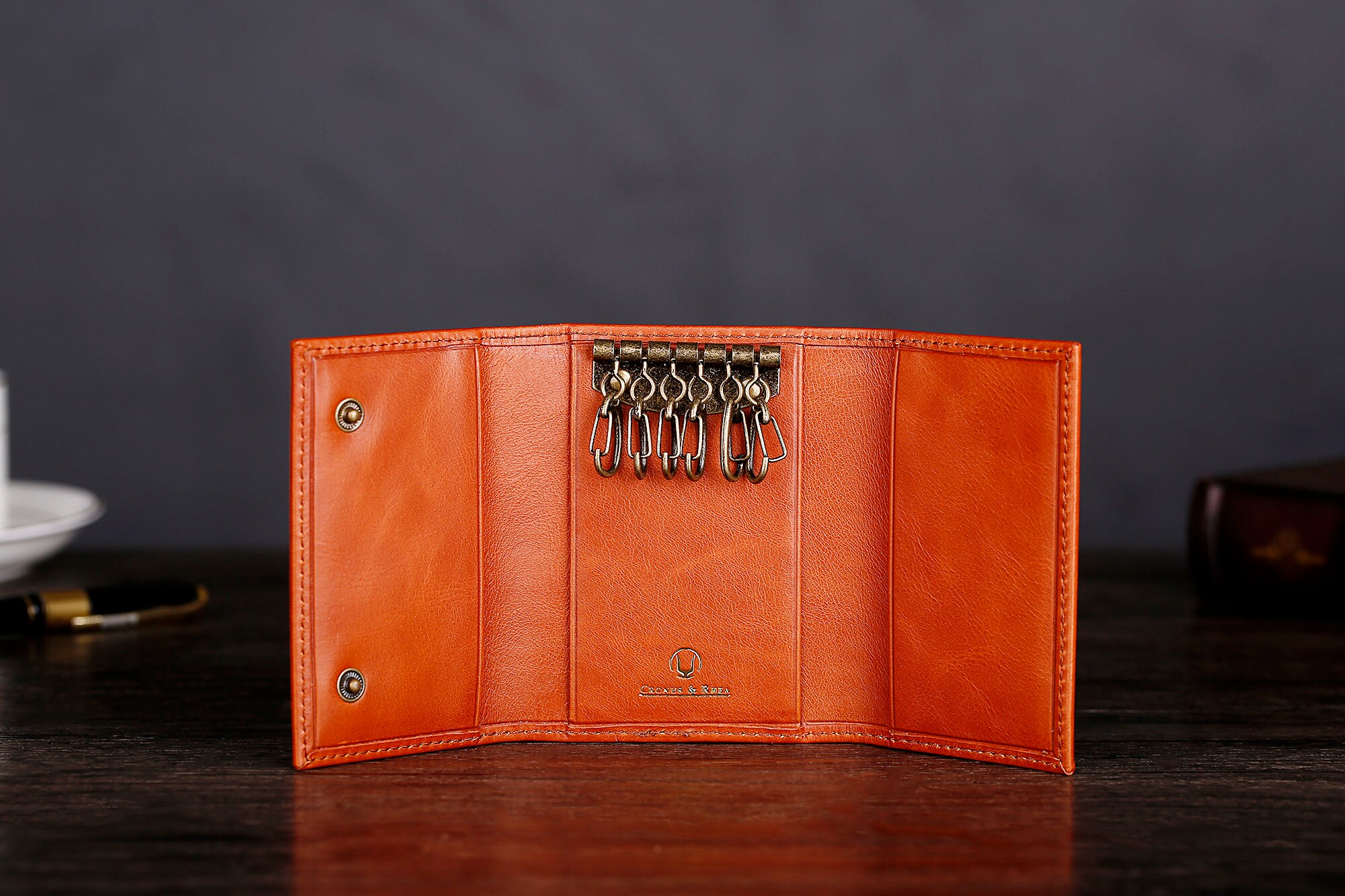 Cronus & Rhea Luxury Leather Keycase Made of Exclusive Leather (Aeacus), Key Chain, Key Case, Key Holder, Genuine Leather, with Elegant Gift Box, for Men and Women, Black, key case Cronus & Rhea Luxury Leather Keycase Made of Exclusive Leather (Aeacus), Key Chain, Key Case, Key Holder, Genuine Leather, with Elegant Gift Box, for Men and Women, Black, key case