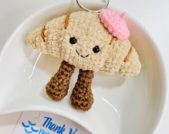 Crochet Croissant Keychain – Kawaii Amigurumi Bakery Charm | Bag Accessory | Handmade Foodie