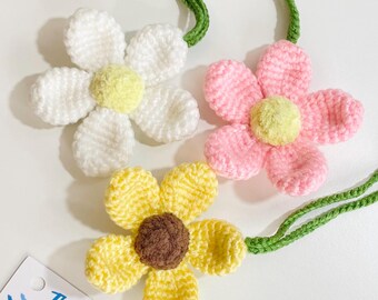Crochet Daisy Flower Keychain | Handmade Floral Bag Charm, Backpack Accessory