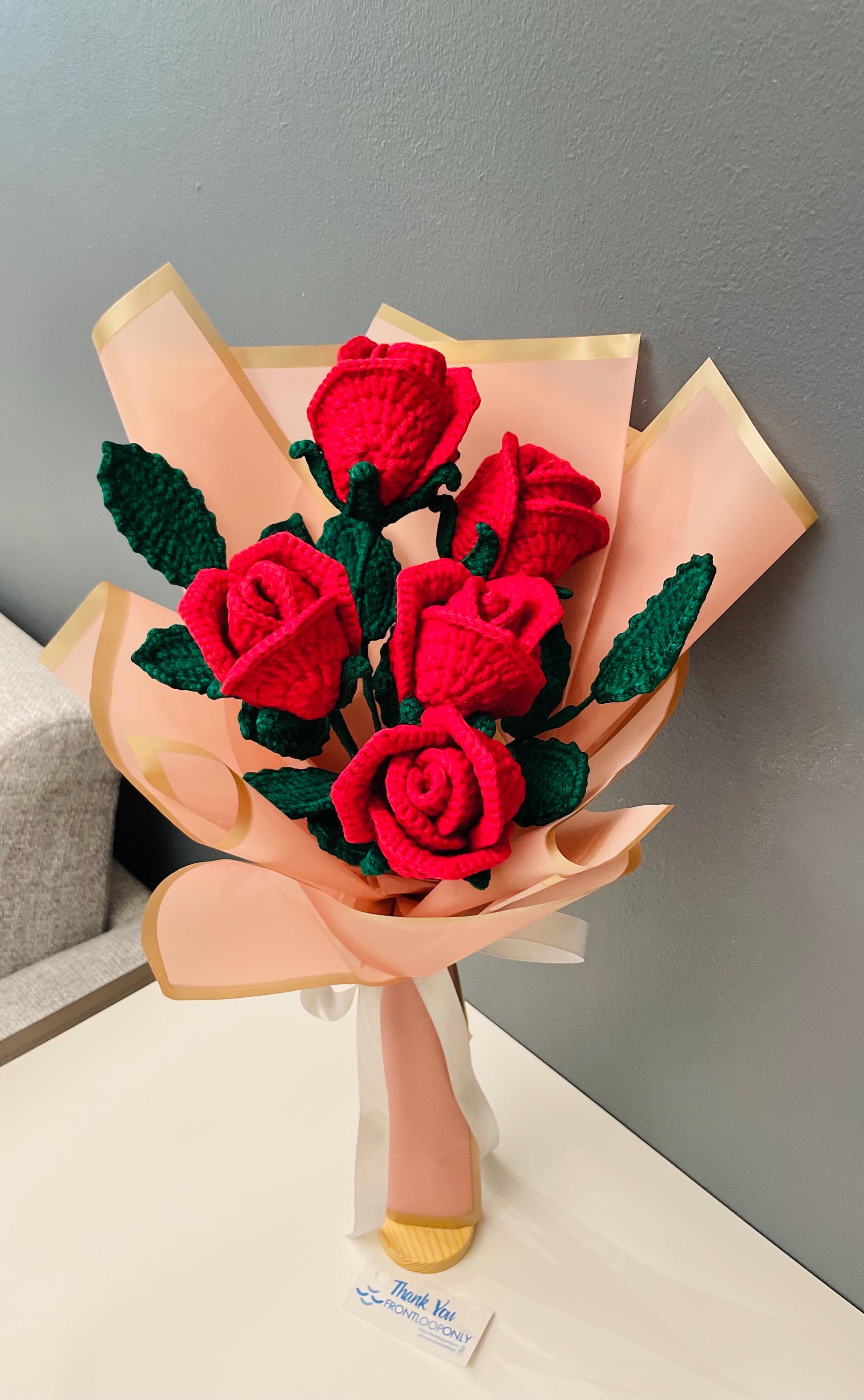Red Roses Handmade Design Crochet Red Rose Bouquet – Handmade Roses, Romantic Valentine’s Day ...